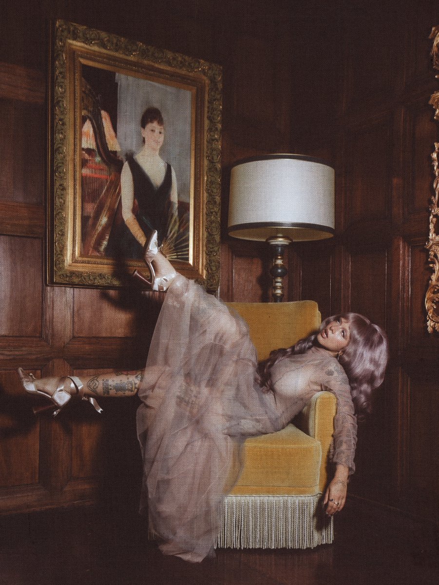 LlVlNGDECEASED's tweet photo. Melanie Martinez looks absolutely stunning for a new photoshoot via her Instagram post - "intimidating men since 1995" 💜 https://t.co/dMFcZP8uzi