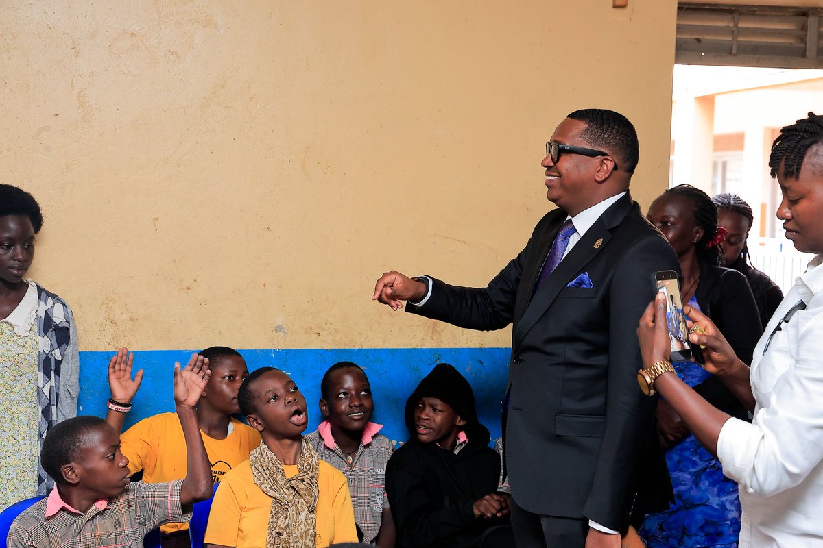 allroundUganda's tweet photo. .@FabriceRulinda His Worship the Mayor of Entebbe Municipal Council shared why Entebbe Children’s Welfare Primary School was selected as the charity beneficiary for the #PresidentialCEORun2026: https://t.co/GvoPH0X5JK