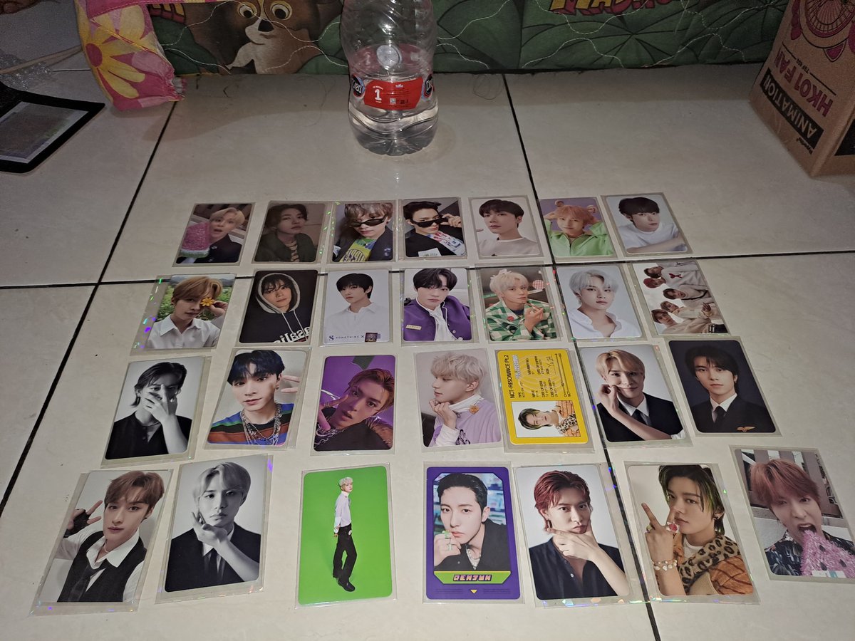 ashcryinglol's tweet photo. WTS PC NCT WAYV 

💥 splitpay, co oren 
💌 offer sewajarnya by dm 
📍dom jatim (surabaya mau cod boleh)

t. nct dream nct 127 nct wayv jaemin jisung chenle haechan mark jeno renjun yuta jaehyun xionjung johnny taeyong doyoung jungwoo ten https://t.co/kGuME4nTbl