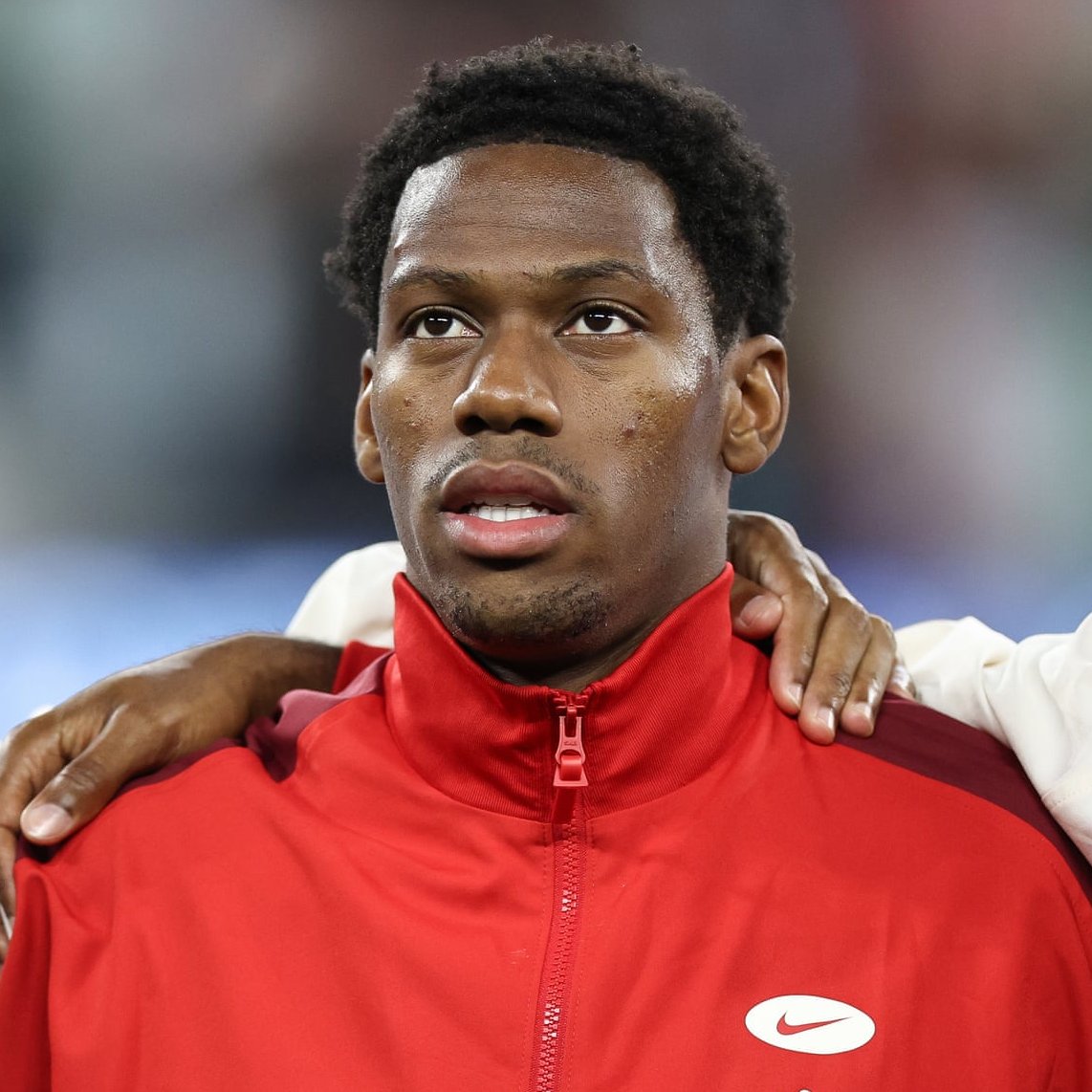 StakeFootball's tweet photo. 🚨🚨| NEW: Juventus want to 𝐎𝐅𝐅𝐋𝐎𝐀𝐃 Jonathan David after a disappointing first season. 👋🇨🇦

David no longer features in Juve's plans and must find a new club quickly or face the bench.

{@Gazzetta_it} https://t.co/5FkjBSQtN4