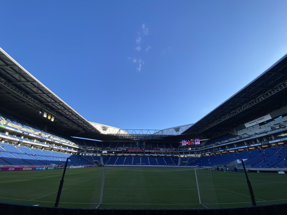 natsuatsuitte's tweet photo. 暑かった、、、！！
Jリーグ開幕！！

今シーズンもよろしくお願いいたします。

#gambaosaka
#ガンバ大阪 https://t.co/CaQrA3bgFl