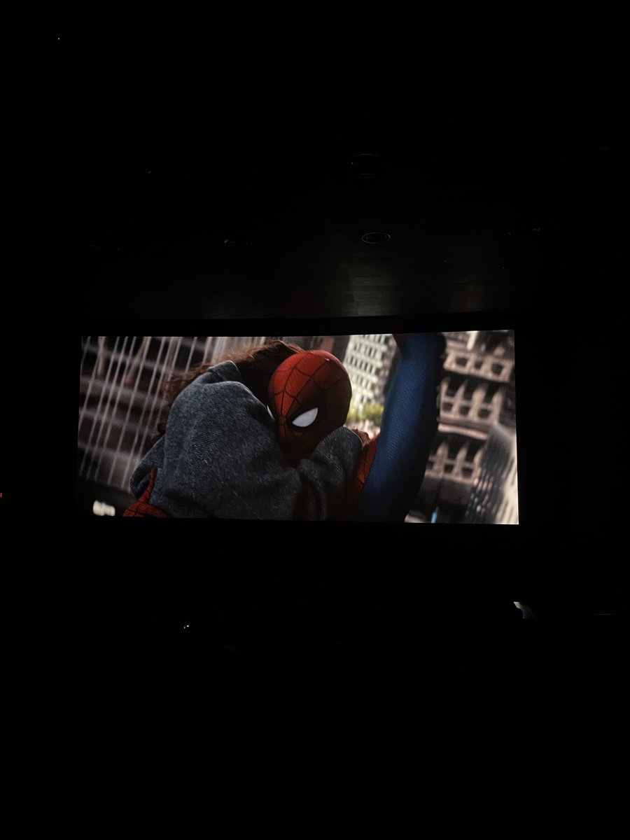 dapphase's tweet photo. tebak lagi nonton apa? ( clue: moana ) https://t.co/Sn3cO4yZKg
