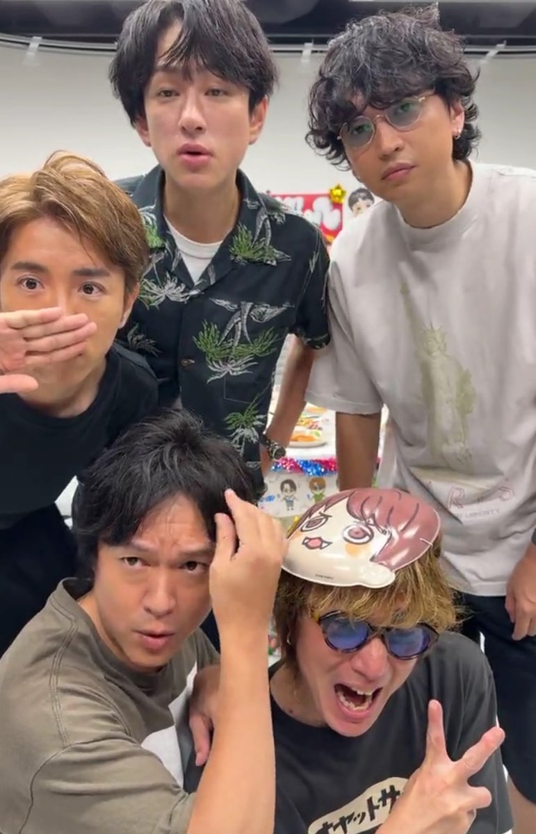 0605t_a's tweet photo. 終始課金制𝓘𝓓𝓞𝓛貫いてるからアップを1つも見せてくれない村上信五wwwwwwwwwwwwwwwwwwww
さすが我らが有料信五꒰ঌ(っ˘꒳˘ｃ)໒꒱ https://t.co/XiMuVwKkBe