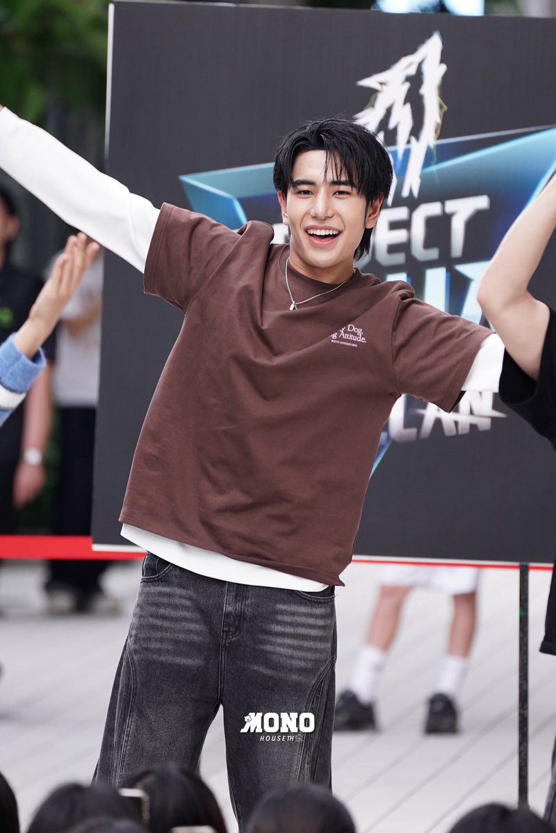 MonoHouseTH's tweet photo. The Alpha Camp “2nd Happening Stage”
🗓️ 07.08.2026 

โมโน่ A13 มาแจกความสดใสแล้วค้าบมัม 🐶♥️🗯️

[ #AlphaNewClan2ndHappening ] 
(⭐️) #mono_kub ; @MonoPatcharapon https://t.co/eJPGanG3oZ