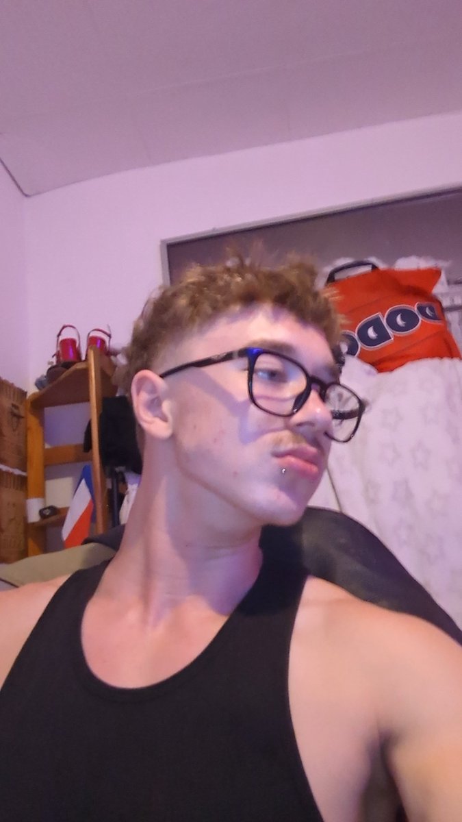 Mattie289's tweet photo. Dms open :3

#gay #mlm https://t.co/M2huRfQS6P