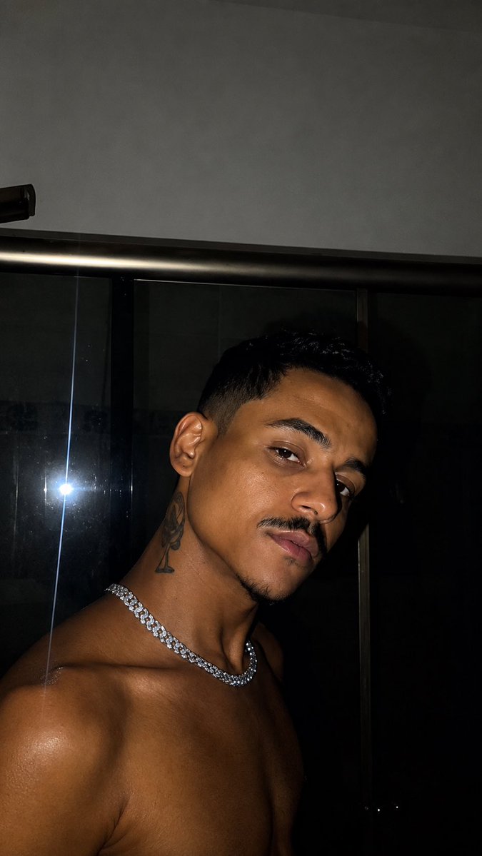 matteo21jp's tweet photo. 🏴‍☠️
🎥 quem topa um collab ,chama na DM

1/9 to voltando pro Japão temporariamente e n tenho 
previsão de retorno gostaria de fazer o máximo possível de lembrança c vcs
🏁🏁🏁🏁🏁🏁🏁🏁🏁🏁🏁🏁🏁🏁

https://t.co/gC0ExUdHsL
Te vejo nas live também 🫠😳 https://t.co/QwmnC5vgeB