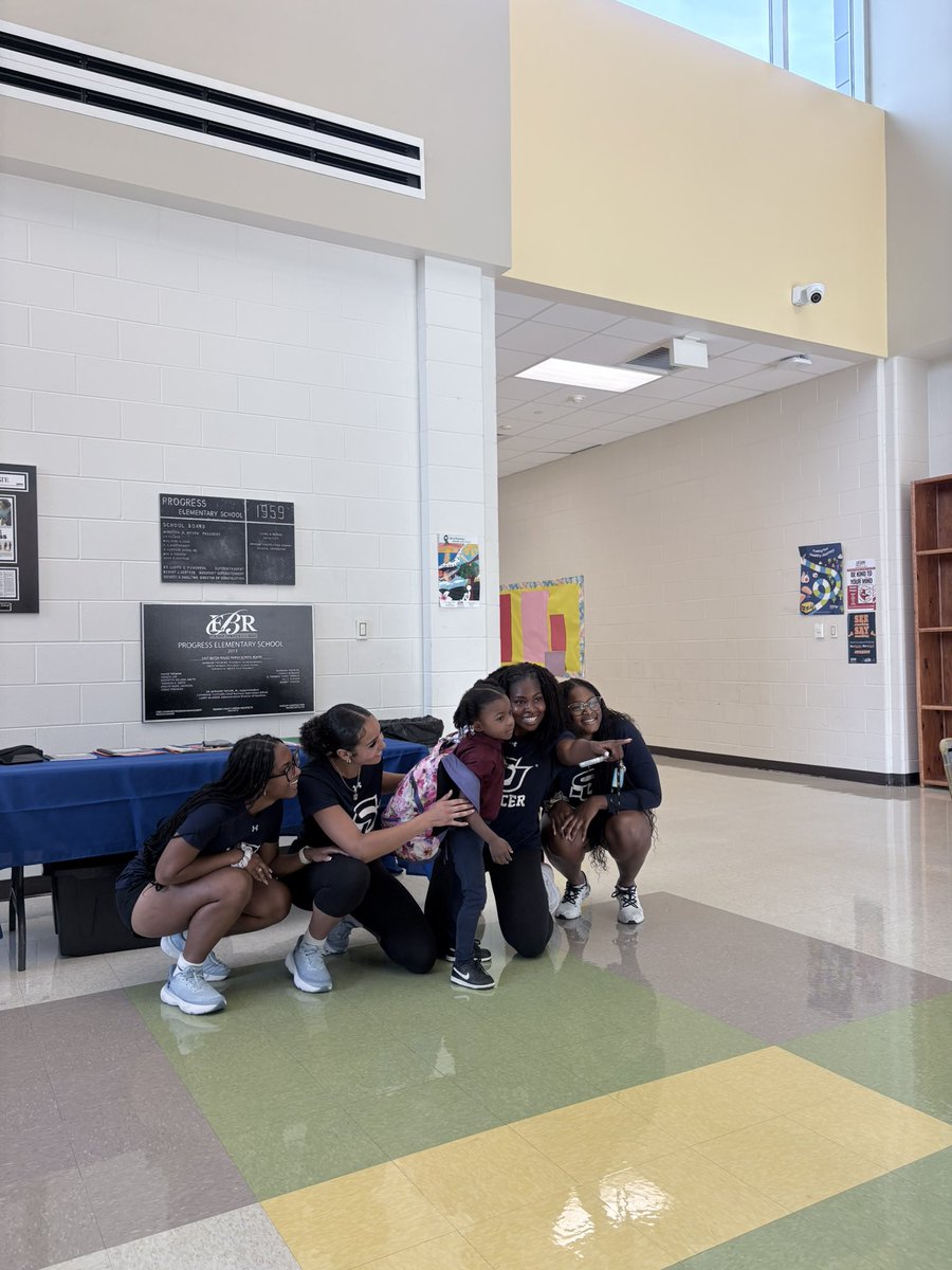 southernu_wso's tweet photo. The ladies spent some time in the community as EBR started their school year. Wishing all students &amp; families the best! https://t.co/SPgKD2OiIm