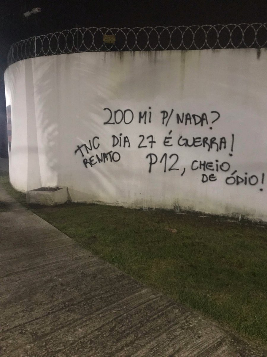 ibsondepressao's tweet photo. As vezes no silêncio da noite eu fico com saudade dele… 

P12 O TAL https://t.co/44hnWZi2PY