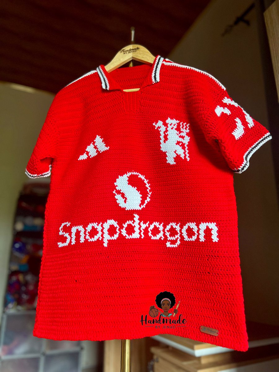 jenny_frimp's tweet photo. Hear me out @adidasfootball 

Maybe It’s time to embrace handmade pieces as collectible memorabilia or even practical wear. What do you think? 🤔 https://t.co/ml1sv4adSo
