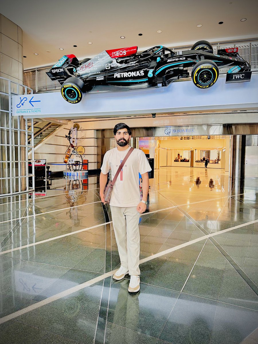 IjazAhmed9011's tweet photo. Don't Trust my Kindness.
I'm Bad When my Ego Hurts.⚜️💯🙌🏻
#ijaz_ahmed_9011
#lifestyle #enjoy #enjoylife #chill #suitstyle #outfit #dress #white #click #shook #shoot #Shareek #Level #viralreels #postoftheday #newpost #new #city #malaysia #Pakistan #johorbahru #photochallenge https://t.co/66MhzsDYJg