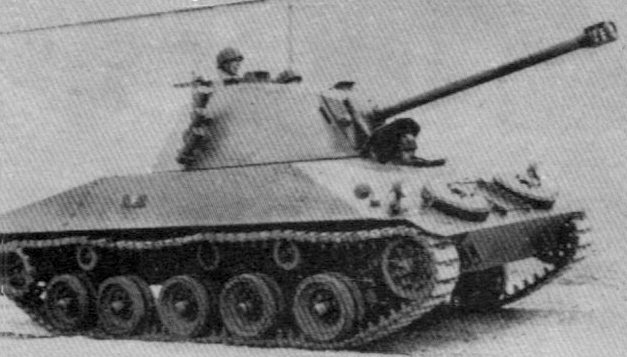 KrypTanko's tweet photo. Today's "Odd Tank" is the 🇨🇭Swiss 'HS.30 90mm Bord K'

Built in the late 1950's, this light tank was developed by Hispano-Suiza and based on the hull of the HS.30. The Light Tank was being developed for Germany, but the design would not be accepted. Only 2 are known to have been built.

The main weapon is a 90mm Panzerabwehrkanone 57.