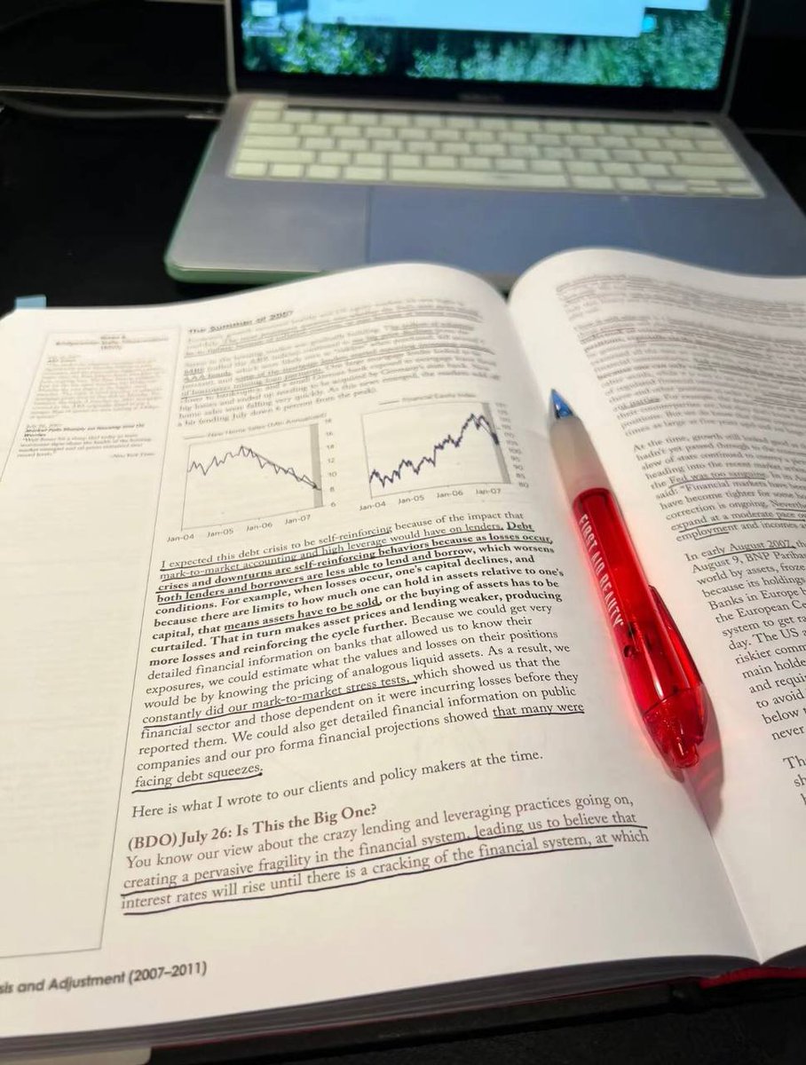 Apce9966's tweet photo. I find reading to be a way to relax and unwind—a chance to temporarily step away from the pressures of daily life and immerse myself in the world of books. They often provide me with inspiration and spark my creativity (and this can certainly be linked to the realm of investment https://t.co/gWGpuylcNA