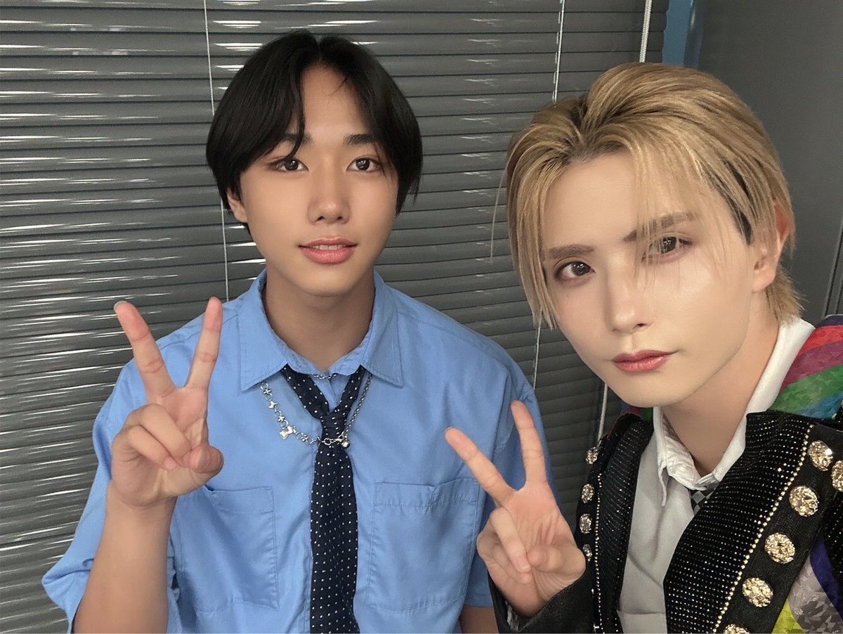 ryo_shinyogayo's tweet photo. 「つば男ベスト」リリース記念ニコ生特番ご覧いただきありがとうございました！！
みんなで集まれて楽しかったね
つば男ベストにみんなのお気に入りの曲はあった？ https://t.co/dW3VXCZ9Aq