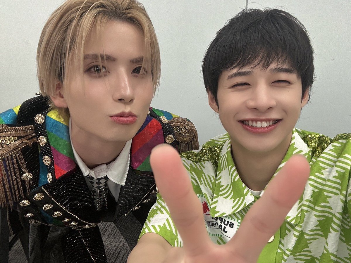 ryo_shinyogayo's tweet photo. 「つば男ベスト」リリース記念ニコ生特番ご覧いただきありがとうございました！！
みんなで集まれて楽しかったね
つば男ベストにみんなのお気に入りの曲はあった？ https://t.co/dW3VXCZ9Aq