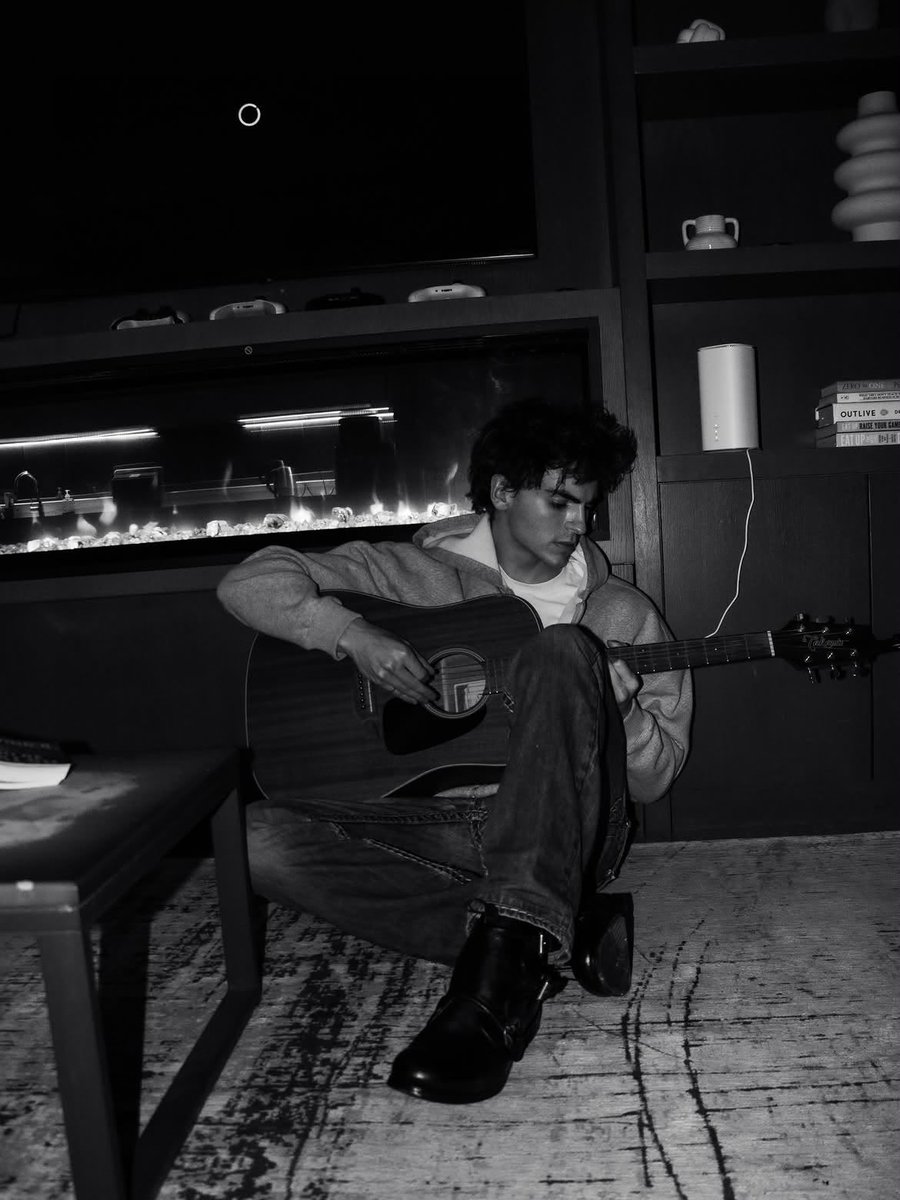 jamesodonoghubr's tweet photo. 📲 | QUEM É VIVO SEMPRE APARECE 

James O’Donoghue fez uma nova publicação em seu Instagram.

via @/ james_.odonoghue https://t.co/hPcyXRYBhp