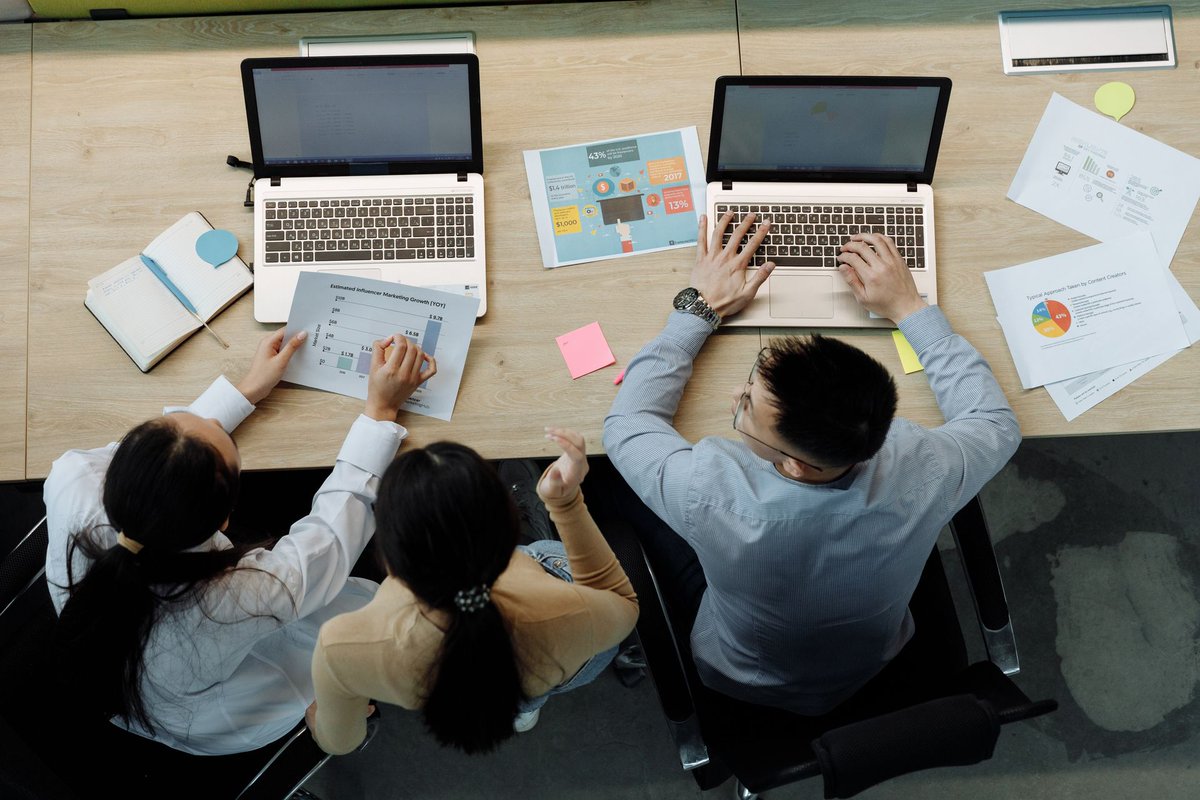 FlowsterApp's tweet photo. How Growing Teams Pick the Right App Build Path: When your business starts growing, your systems can get weird fast. One spreadsheet turns into twelve. One tool becomesโฆ https://t.co/FdwlvsD9s7 #BusinessGrowth #Productivity #TeamManagement #AppDevelopment #WorkflowEfficiency https://t.co/GZn3xaAhHy