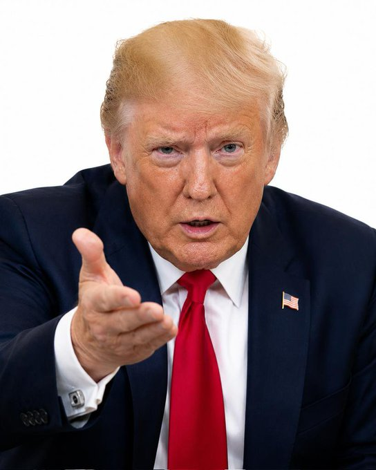 Cecilia19bew's tweet photo. If you get a chance to meet President Donald Trump, would you shake hands with him ? 

 1 - ○ Yes 
2 - ○ No https://t.co/mJRCuaQwJ4
