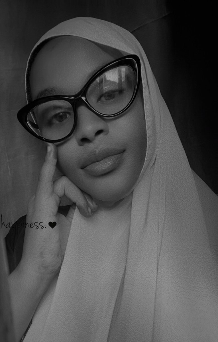 hafsa_babangida's tweet photo. Jumaat Mubarak, folks ✨ https://t.co/vEf8uqpLrS