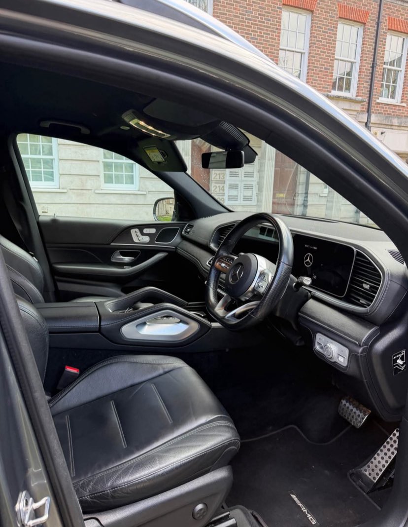 JoeJoyce94's tweet photo. I'm honestly pumped right now, today i drove home in my brand new car This feeling is truly indescribable, Words can't describe how amazing this feels. A huge thank you to @OliviaCapital i am so grateful for the opportunity to work with you. https://t.co/sv5lNVksHh
