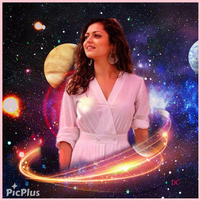 MadhubalaStefan's tweet photo. Gn 🌜💫☄️🌃Drashti &amp; Frnds!

#DrashtiDhami 😍 https://t.co/NSpQ1nXoKL