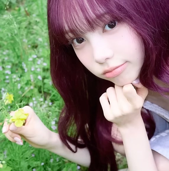 ianpicts's tweet photo. the prettiest angel with purple hair ☆ https://t.co/rrmJdvDlBR