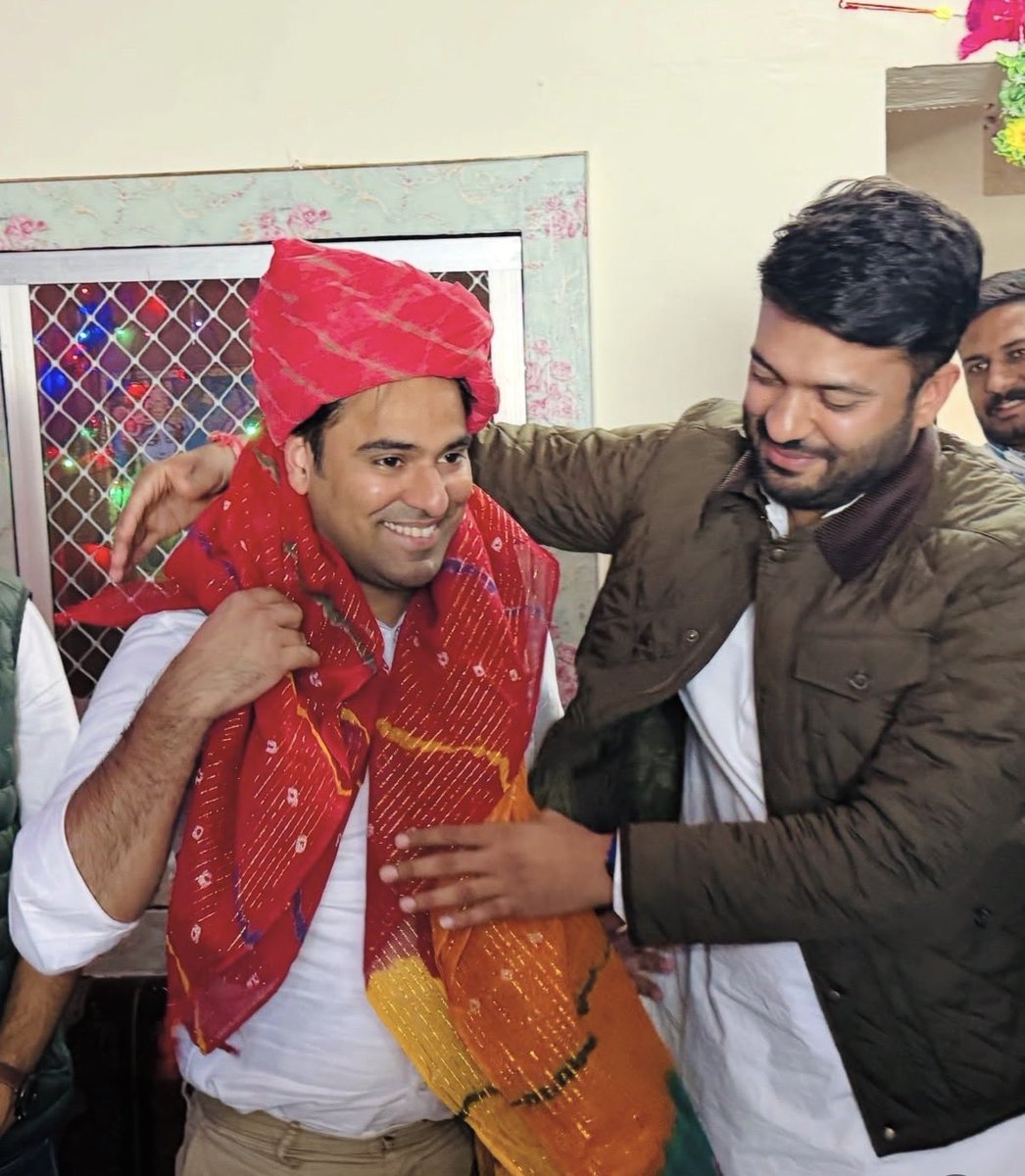 ShivprakashGjr's tweet photo. NSUI के पूर्व राष्ट्रीय अध्यक्ष बड़े भाई वरुण चौधरी जी को भारतीय कांग्रेस कमेटी AICC का सचिव नियुक्त होने पर हार्दिक बधाई एवं शुभकामनाएँ। 

@varunchoudhary2 https://t.co/Oh84RTfEAH