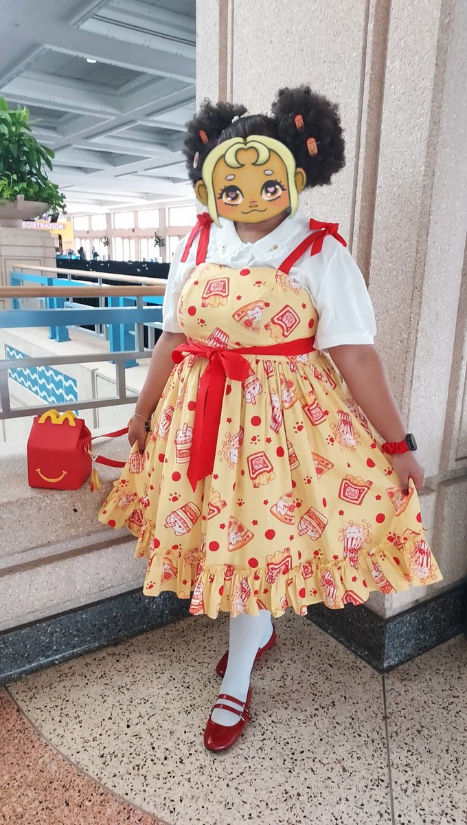Neoparlequin's tweet photo. Just wanted to show off my lolita fit I did for a con 🍿 🍕 🍟 https://t.co/APB4Eqc7GJ