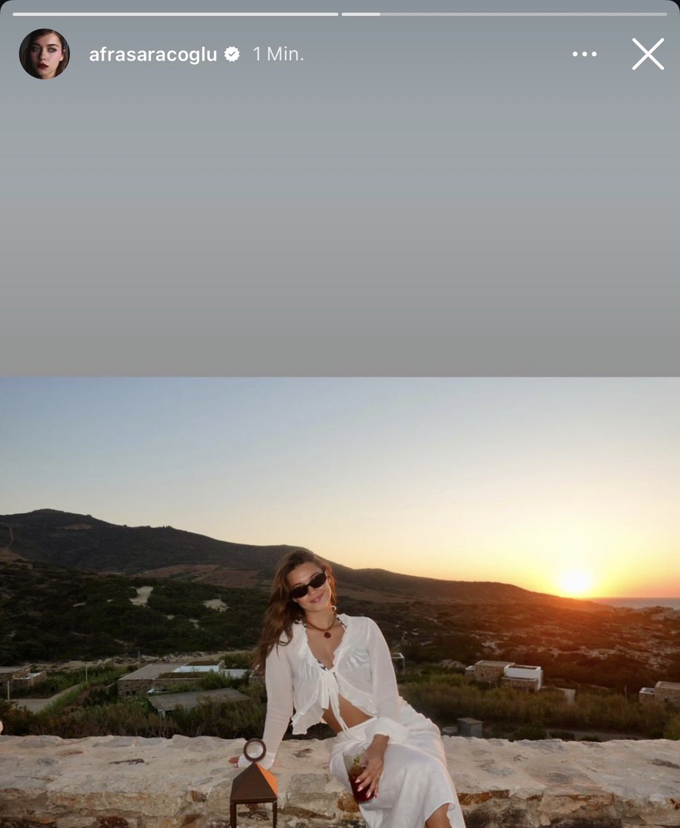 kiznesesi_'s tweet photo. MELEĞİM GELMİŞ 😭🤍🤍✨✨🌹🪽 

Ohhhhh misssss tatildeyiz keyfimizi çıkarıyoruz 🙂‍↔️🤟🏽🦋 https://t.co/JTkKZg0erH