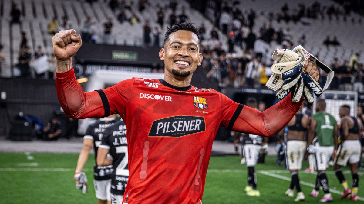 exgordovillacis's tweet photo. José David Contreras, en cuanto a las amarillas, el acta de #LigaPro dice 3 y la página de #LigaPro dice 5
En mis registros consta:
Liga de Quito
IDV
Emelec
Católica
Y Leones
Cuidado #BarcelonaSC https://t.co/qNEzBmnlNm