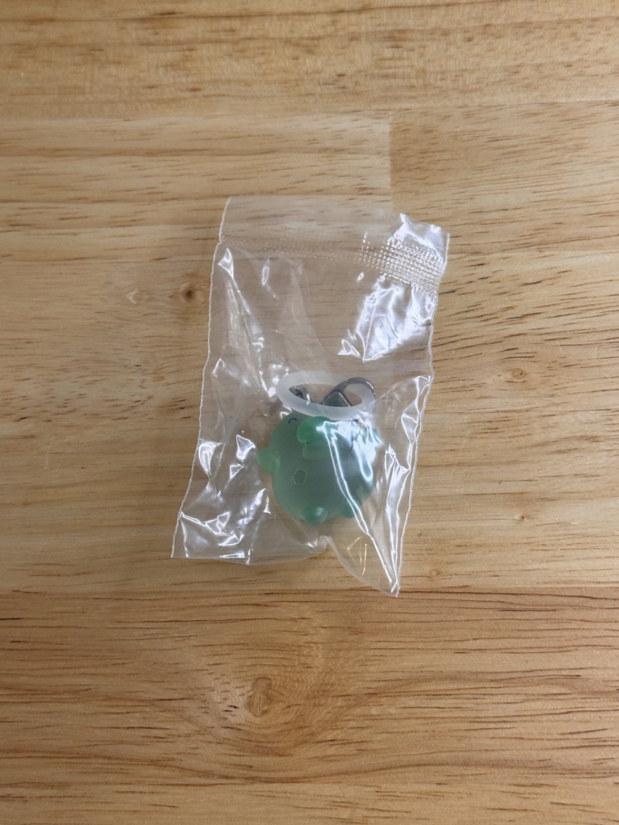 RBear4451's tweet photo. たまごっちパラダイス めじるしアクセサリー 交換

譲）くちぱっち
求）まめっち

本日8/8午前中新宿手渡し可能な方 https://t.co/4dsu4Mr6Vf