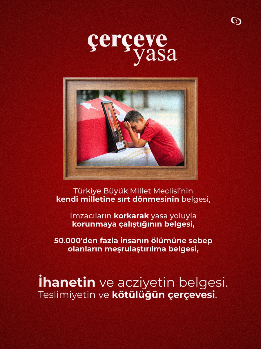 cbh_tr's tweet photo. Utanç çerçevesi olan "Çerçeve Yasa", Büyük Orta Doğu Projesi'nin ve bu projenin aparatlarının kim olduğunu anlamamız için halkımıza bir çerçeve sunmuştur.

Halka sırtını dönmüş siyasiler, olmayan bir "Kürt sorunu" yaratmaktadır. Ter*r sorununu Kürt sorunu olarak adlandırıp yaşanan sorunu özelden genele kendi elleriyle yaymaktadırlar. Beş yaşındaki bir çocuk bile bir ter*ristin dışarı salınmasının önünün açılmasıyla ter*rün bitmeyeceğini bilir. Buna rağmen siyasi gerekçelerle bu yasayı savunmak affedilebilir bir tutum değildir.

Kendi siyasi partisini ülkesinin üzerinde tutanları tarih ve arşivler not etmektedir. Çerçeve Yasa, bu millete, mehmetçiğe ve gazilere yapılmış en büyük ayıptır.

Mehmetçiğin avladıklarını salmak, kime hizmet edildiğini çok net bir şekilde göstermektedir. Nitekim 33 mehmetçiğin şehit edildiği saldırıdan sağ kurtulabilen Gazi Erdal Özdemir, Ankara Güvenpark'ta özlük hakları için sürdürdüğü mücadelesi sırasında rahatsızlanarak hayatını kaybetti. Kendisi henüz 53 yaşındaydı.

Gazilerimiz hak arayışında sizlere sitem ederken, siz çıkardığınız meşruiyeti şaibeli belgeler ile ter*rden hüküm giymişlerin "hak yoksunluklarının" telafisinin derdine düştünüz.

Bugün gazisinin, şehidinin hakkına girenler, yarın bu milletin yüzüne bakamayacaklar.