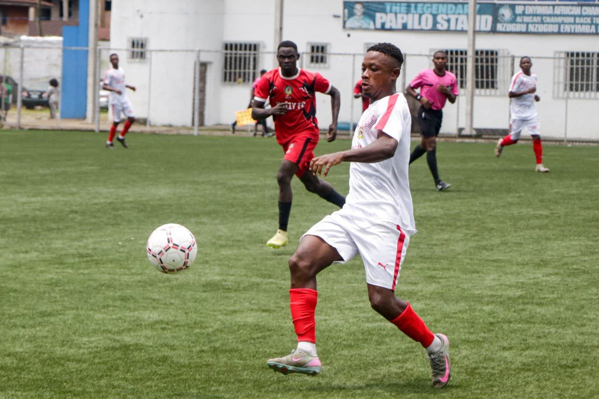 Stanbig4L's tweet photo. A few action pictures from today’s match between — Rolly FC 🆚 De Sapele Lions FC
📸 : @theNNLO
#NLO #PromotionPlayoffs https://t.co/yMypHl7KZS