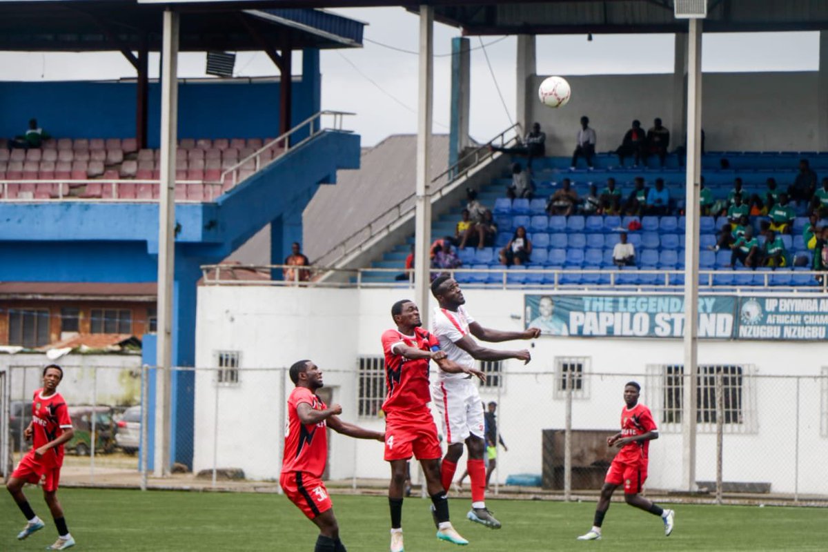 Stanbig4L's tweet photo. A few action pictures from today’s match between — Rolly FC 🆚 De Sapele Lions FC
📸 : @theNNLO
#NLO #PromotionPlayoffs https://t.co/yMypHl7KZS
