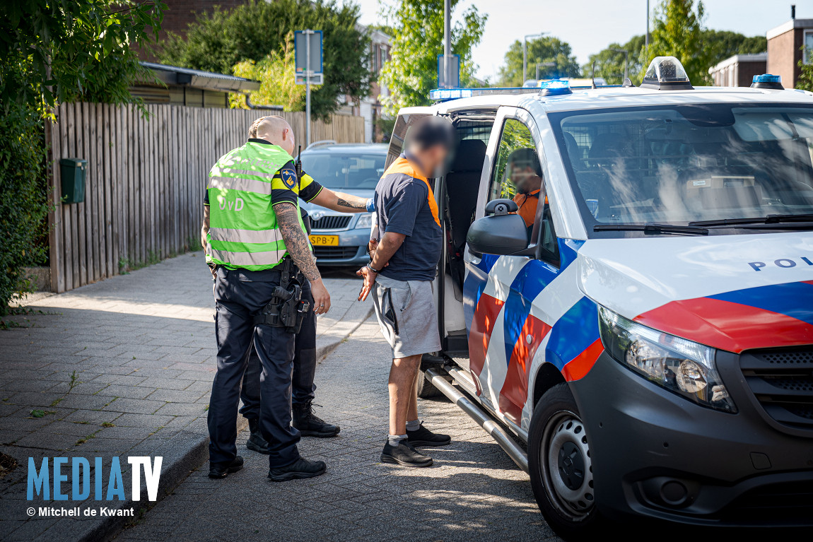 Pakketbezorger steekt bewoner tijdens ruzie in Rotterdam
