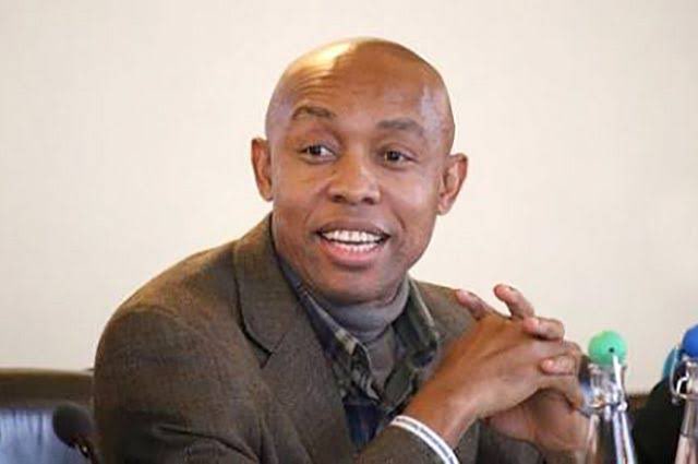 PO_GrassRootM's tweet photo. “Nigeria has a President whose parents, school qualifications, and nationality citizens still don’t know because he carries a Guinean diplomatic passport.”

~~ Prof. Chidi Odinkalu Called out Tinubu. https://t.co/LdY9QXxua8