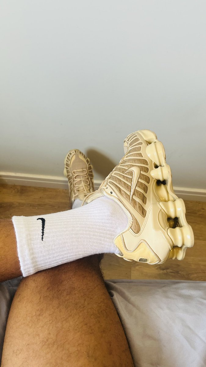 snkrsboybr's tweet photo. SHOX TL DAY
#socks #sneakers #dommaster https://t.co/KltzhEawv9