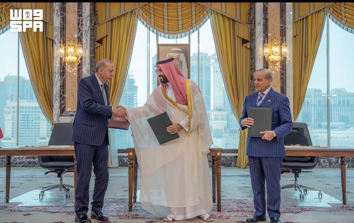 alhan2ouf's tweet photo. فخورة بوطن يصنع السلام ويعزز الأمن والاستقرار🤍🇸🇦 https://t.co/1pSQMVmofL