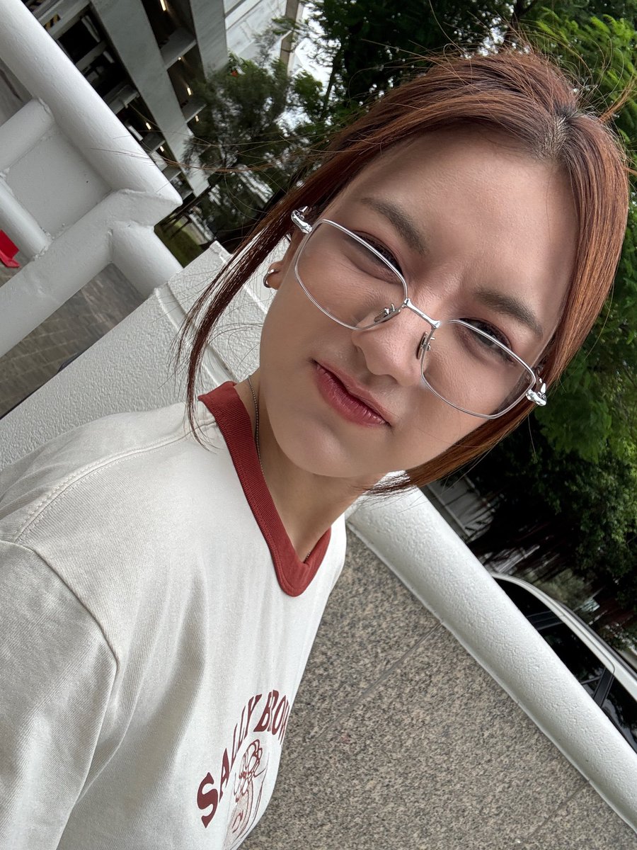 miephat's tweet photo. มีใครเรียกแว่นปะจ้ะ 

#miephat https://t.co/fTXHi5ncpY