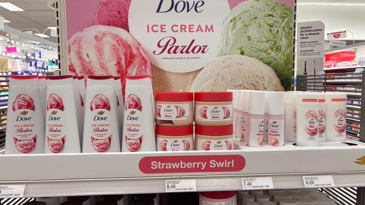 lapafaits's tweet photo. dove finally came out with strawberry scents and i can't wait to restock on my bodycare items soon!! it smells so yummy &amp; sweet! https://t.co/QTLQVPqSk8