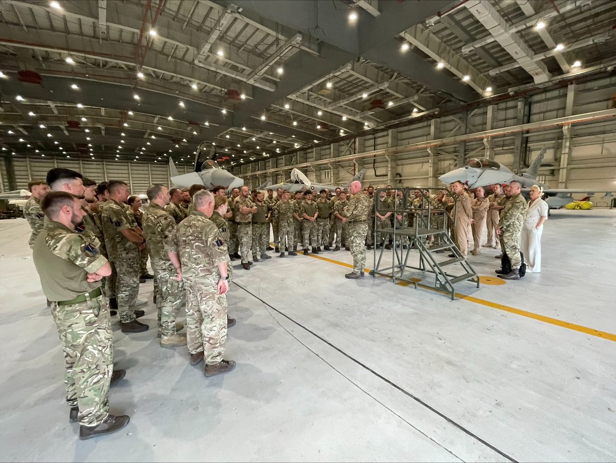 RoyalAirForce's tweet photo. This week, the Chief of the Air Staff visited Qatar on behalf of UK Defence to strengthen alliances and boost regional stability. A vital trip focused on tackling emerging challenges and reinforcing partnerships for global peace and security.

@ukinqatar @wesstreeting @DefenceHQ https://t.co/izXRNcVOAO