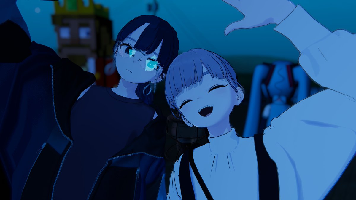 akuta91's tweet photo. PublicではシュッとしたLapさんと写真を撮ってもらいました（ちょっかいかけてすみません！）おやすみなさい～🌌 https://t.co/xBZoHnzW1a