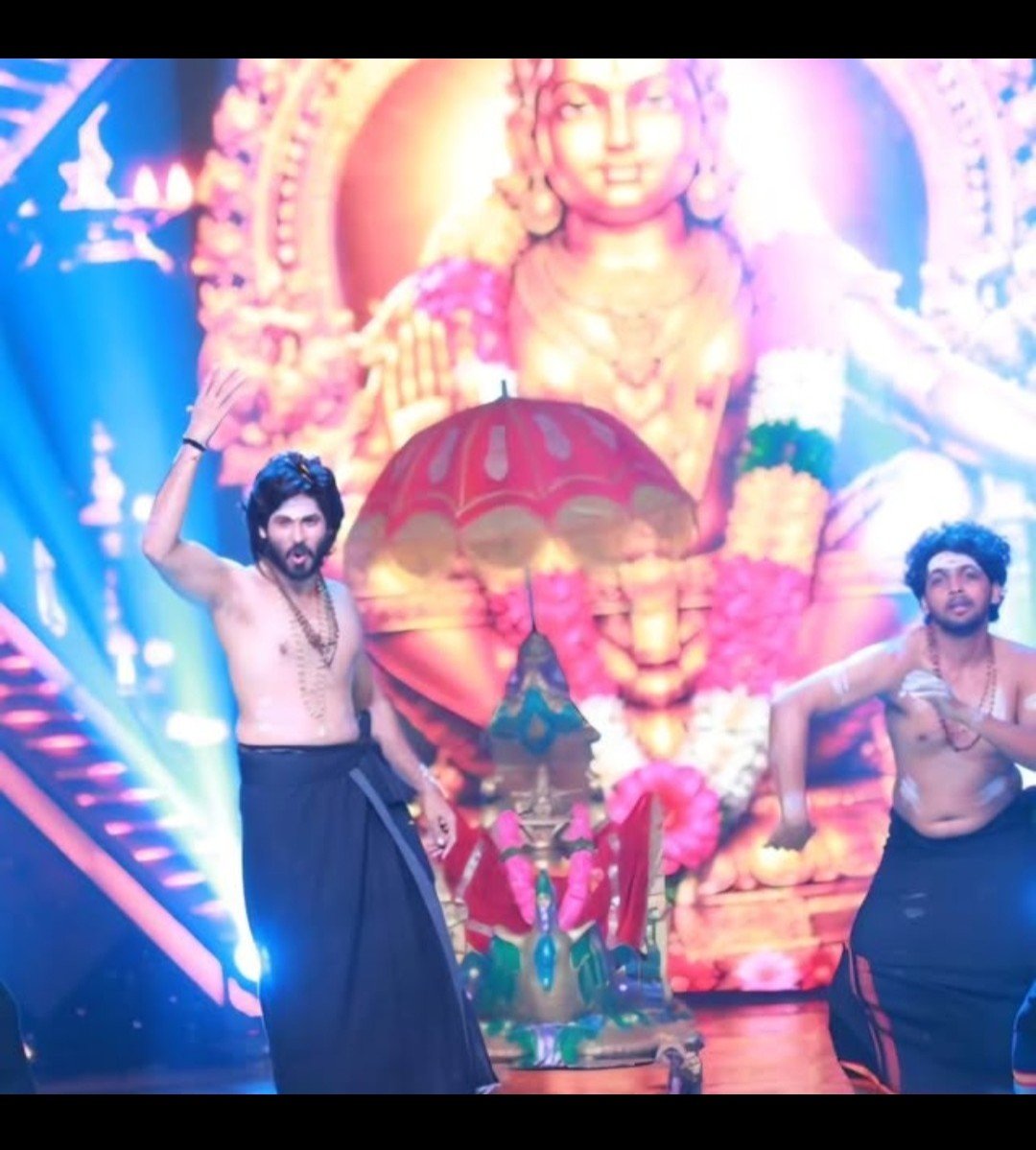 MoviesFolks's tweet photo. #Irumudi 🕉️

Pramotions Start By Co Fan ⚡👑

#Amardeep Anna 📿🪄🙌 https://t.co/RARx6QSE1X