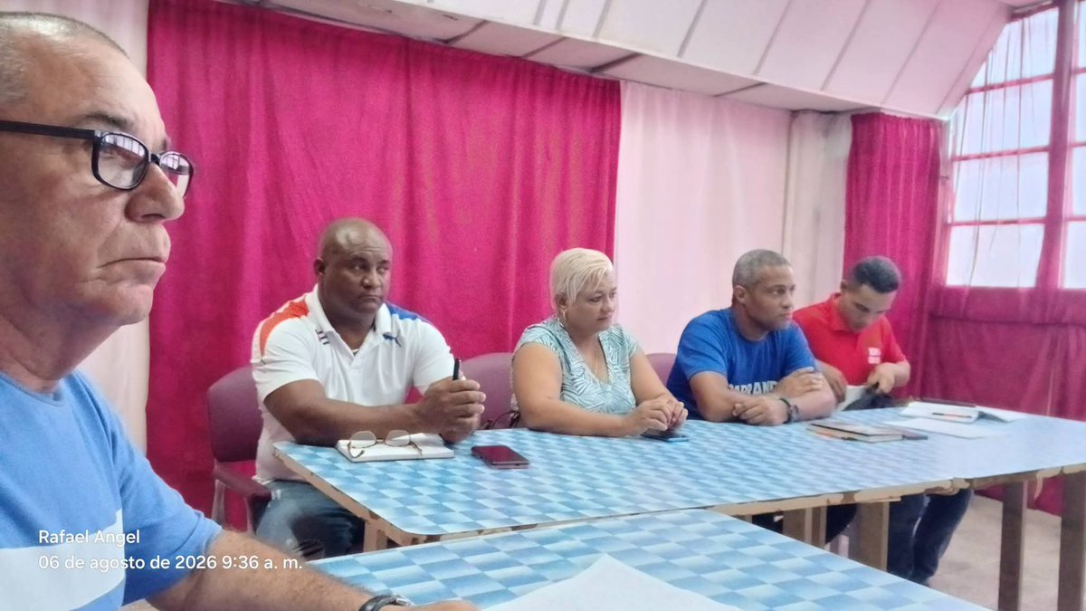OleidysLicea's tweet photo. En reunión de la comisión provincial de recreación en #LasTunas se puntualizaron los aseguramientos de las actividades  dedicadas al Centenario del Comandante en Jefe Fidel Castro Ruz y al aniversario de la FMC

Un verano de memoria, compromiso y celebración en cada municipio 🇨🇺 https://t.co/SZiPfQlrtV