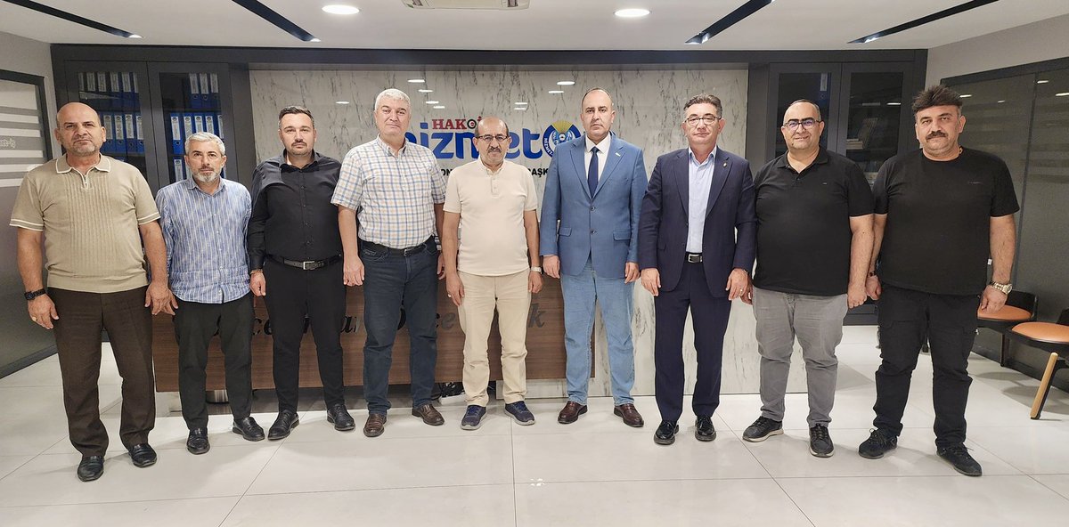 hyhuseyn's tweet photo. HAYIRLI OLSUN ZİYARETİ

2. Olağan Genel Kurulumuz sonrası ziyaretimize gelerek, hayırlı olsun temennilerini ileten;
Diyanet-Sen Konya Şube Başkanı Ali Koç ve @hakiskonf bağlı sendikalarımızın kıymetli başkanlarına nazik ziyaretleri nedeniyle teşekkür ediyorum. 

@hizmetissendika https://t.co/ZHr9KCBVOD