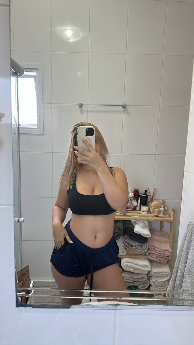 bianquinhalopex's tweet photo. Oi https://t.co/1DwxlXNmBw