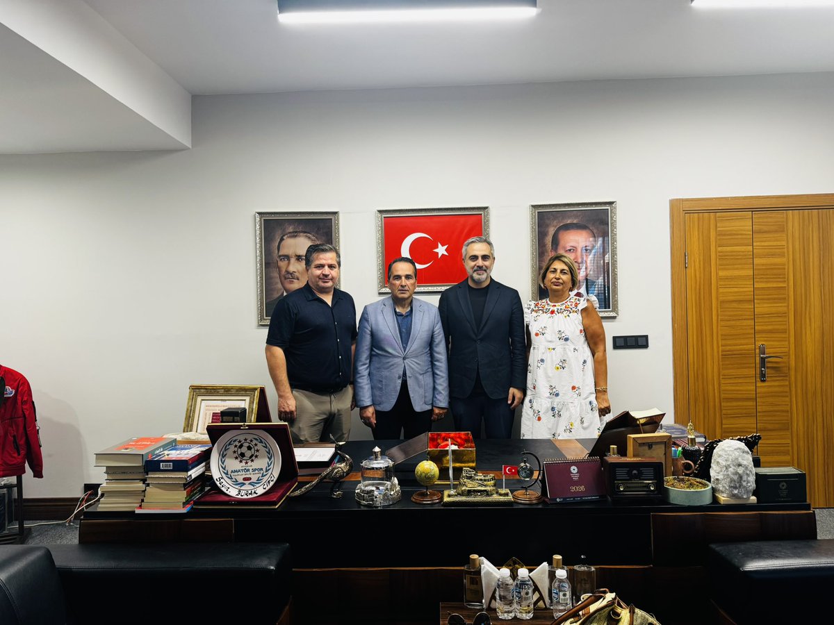 esatkalay's tweet photo. Ak Parti İstanbul Sağlık Politikaları Komisyonu Olarak ;

Ataşehir İlçe Başkanı Değerli Dostum @burakcifci34’yi Makamında Ziyaret Ettik. Başkanımıza Ve Yönetim Kuruluna Başarılar Dileriz.

Hizmetleri Daim Olsun İnşallah.

@abdullahozdemir @alperenbozdg @akinakyuz @BozkusSuat https://t.co/HsFEbDJcHx