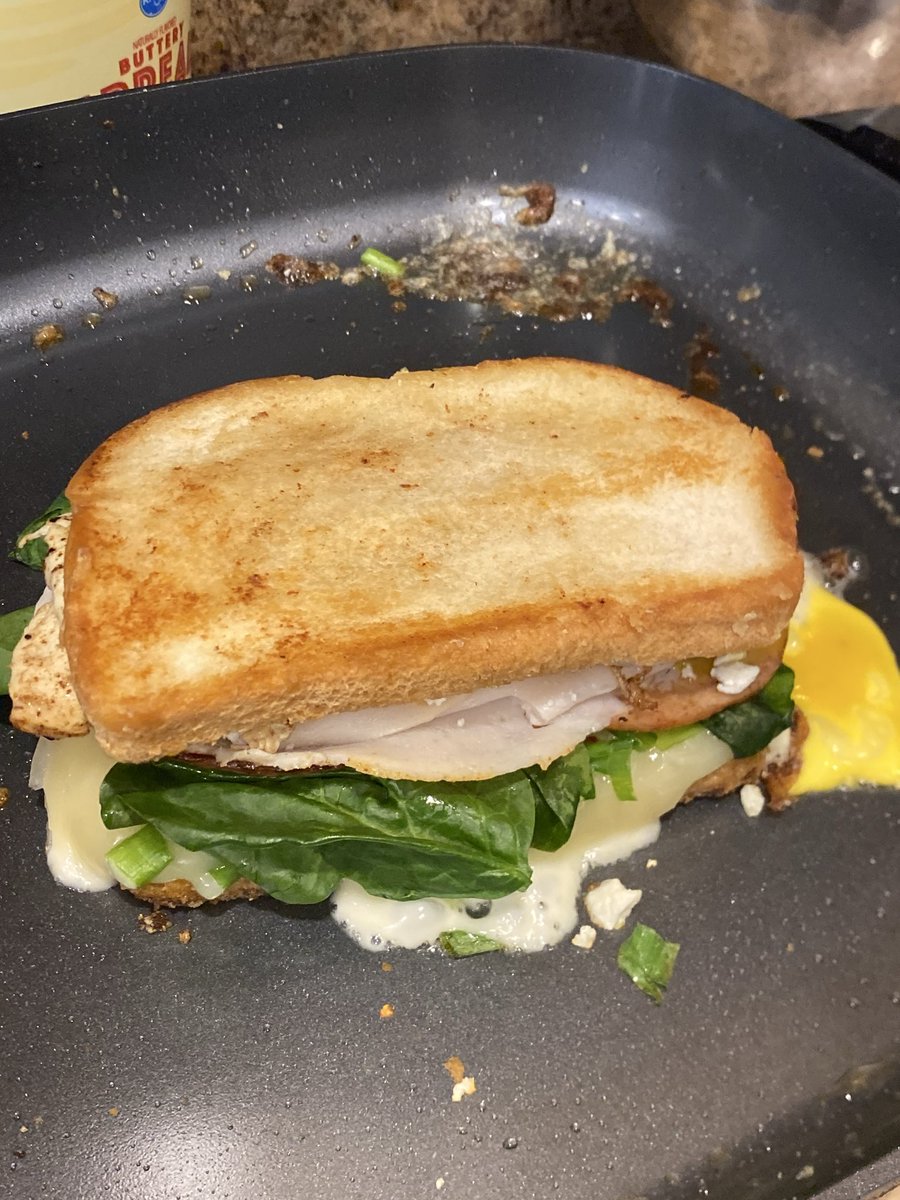 mltv_08's tweet photo. this chud CAN cook https://t.co/vOotwC2SBp