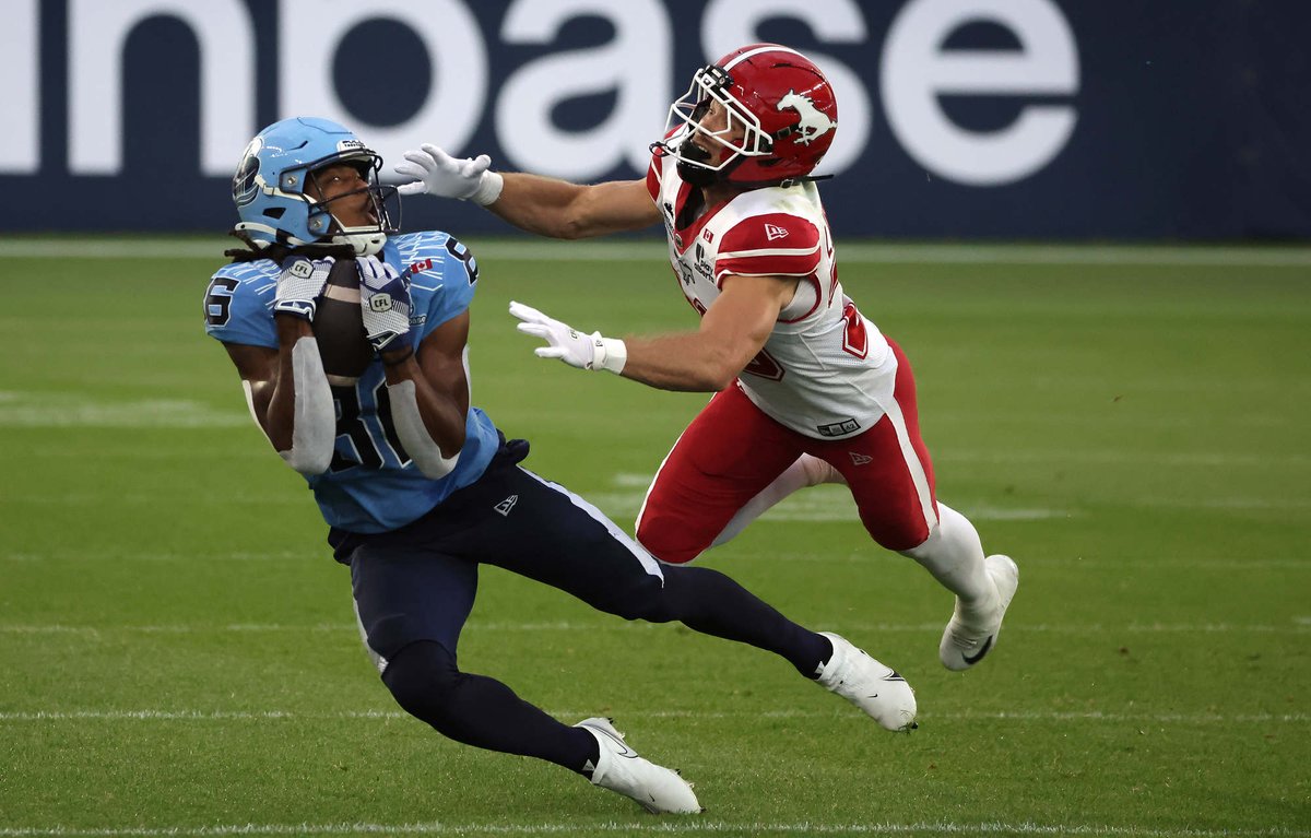 SteveRussell's tweet photo. Eight games into the season, the Toronto Argonauts hosted their home opener against the Calgary Stampeders.
#CFL #CanadianFootballLeague #Football https://t.co/yHRLyaUGHk