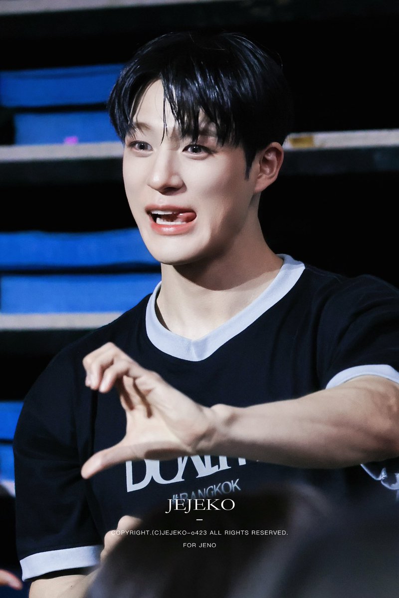 JEJEKO_o423's tweet photo. 260807 DUALITY- BANGKOK sendoff

#제노 #JENO #ジェノ
#NCTDREAM #NCT https://t.co/jfQB2GNEjc