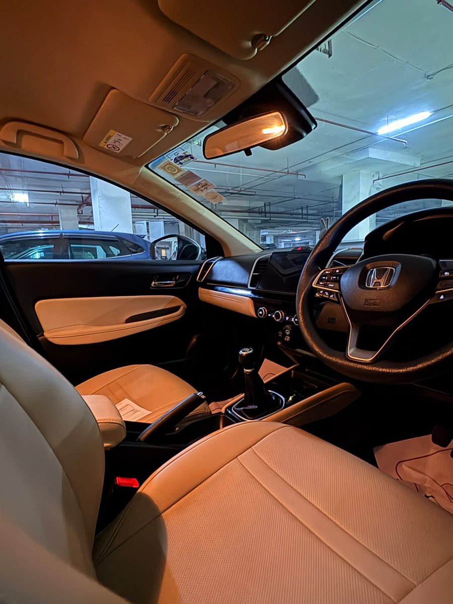 NsNitinsinha's tweet photo. Indian carmakers have mistaken “bright” for “premium.” 🤡

Every new car is getting harsh white LEDs inside the cabin, but warm yellow lighting makes the interior feel far more expensive.

It feels like a luxury lounge, not an office or hospital waiting room. Sometimes, less brightness creates more class. ❤️